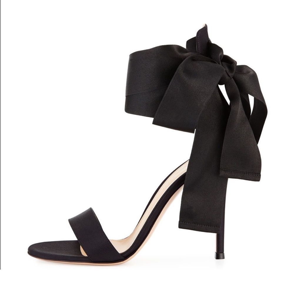 Gianvito Rossi Gala Ankle-Wrap Heels - Picture 3 of 9